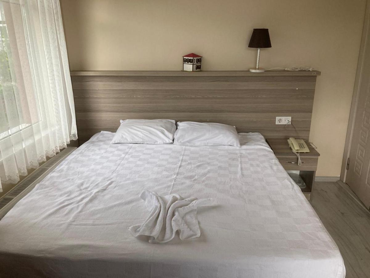 Sarimese Otel Demirci   Exteriér fotografie