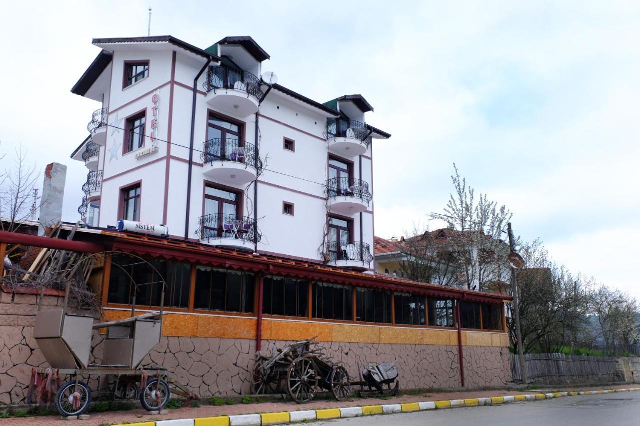 Sarimese Otel Demirci   Exteriér fotografie