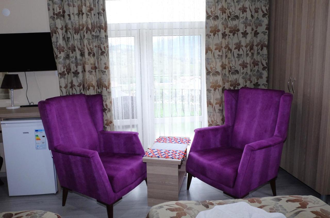 Sarimese Otel Demirci   Exteriér fotografie